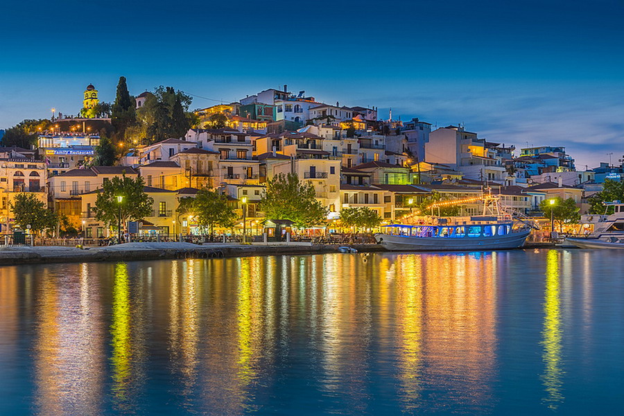 Skiathos town