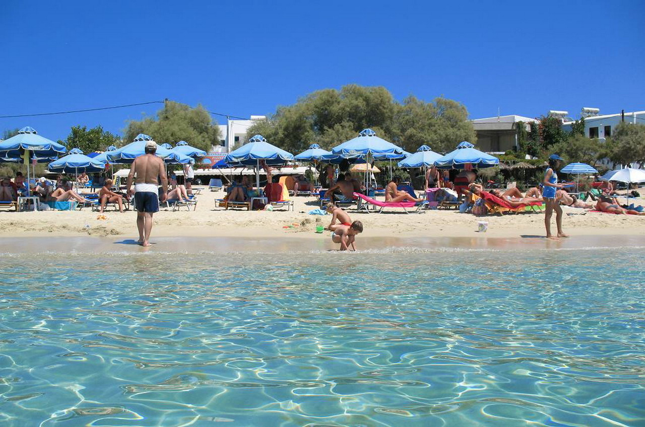  Agios Prokopios beach Naxos