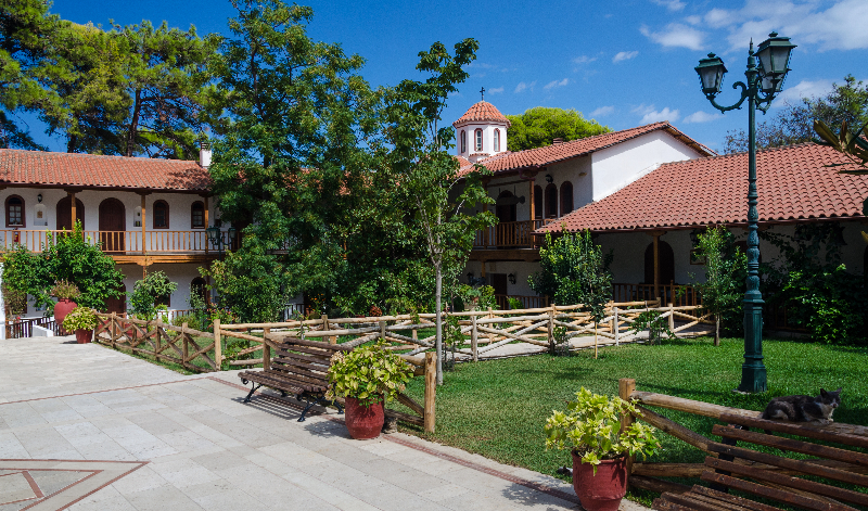 Botanički raj na Lefkadi - Manastir Faneromeni