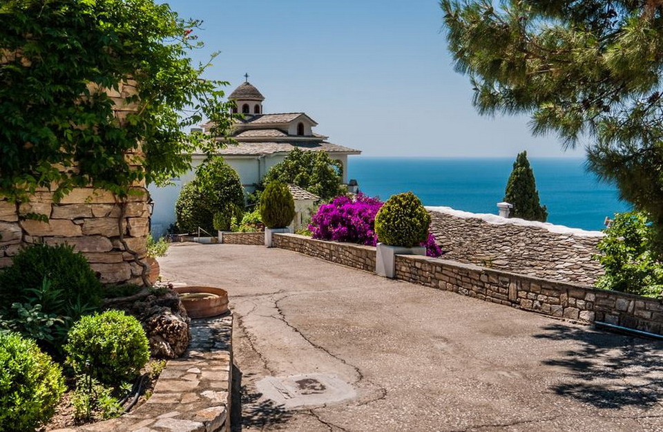 Manastir Arhangela Mihaila na Tasosu