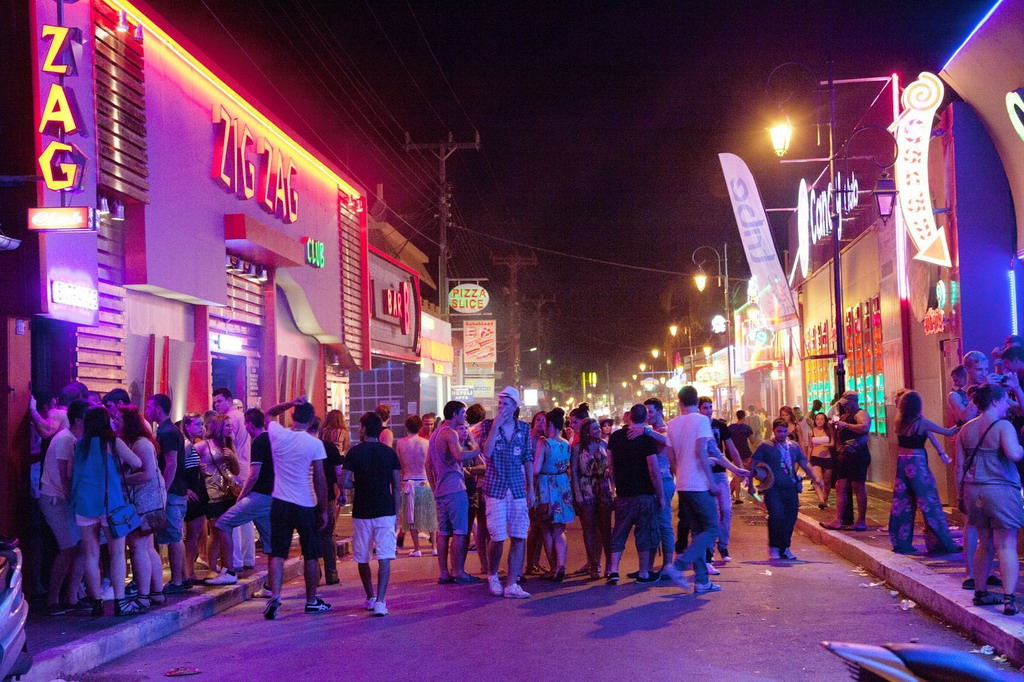 Malia, Krit: Napokon zabrana za mlade britanske turiste