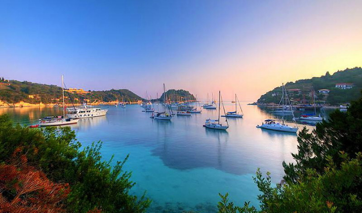 Paksos i Antipaksos - biseri Jonskog mora