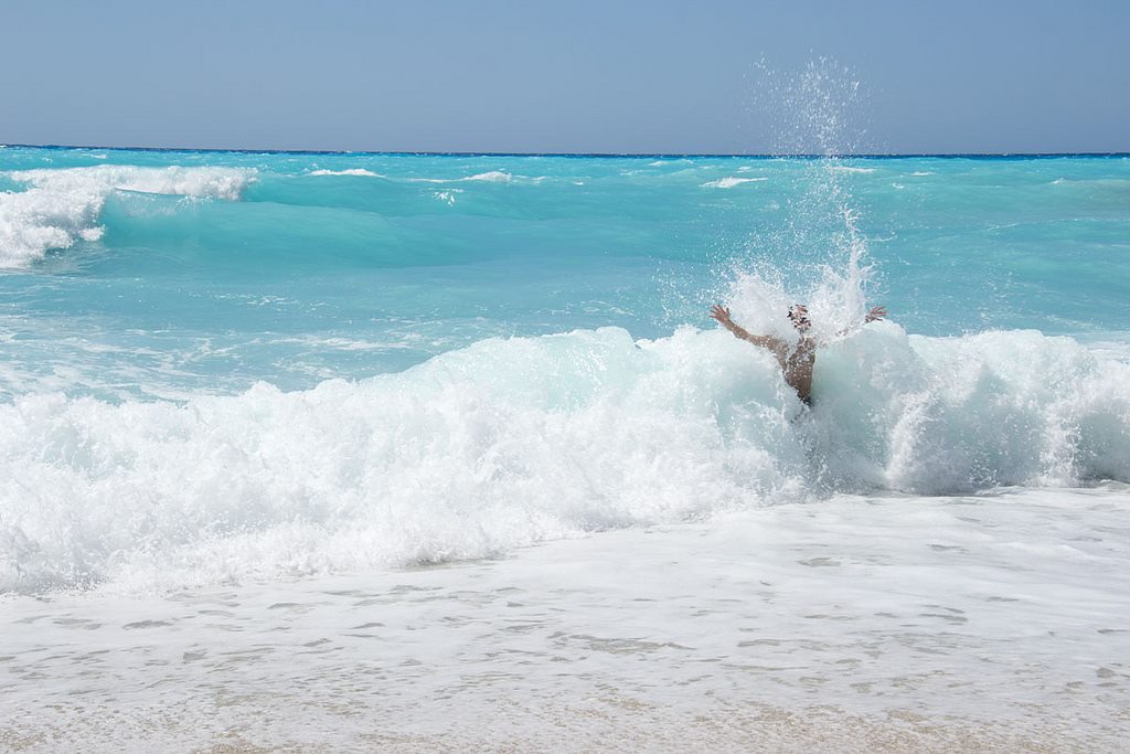 Talasi u grčkim letovalištima - budite oprezni!