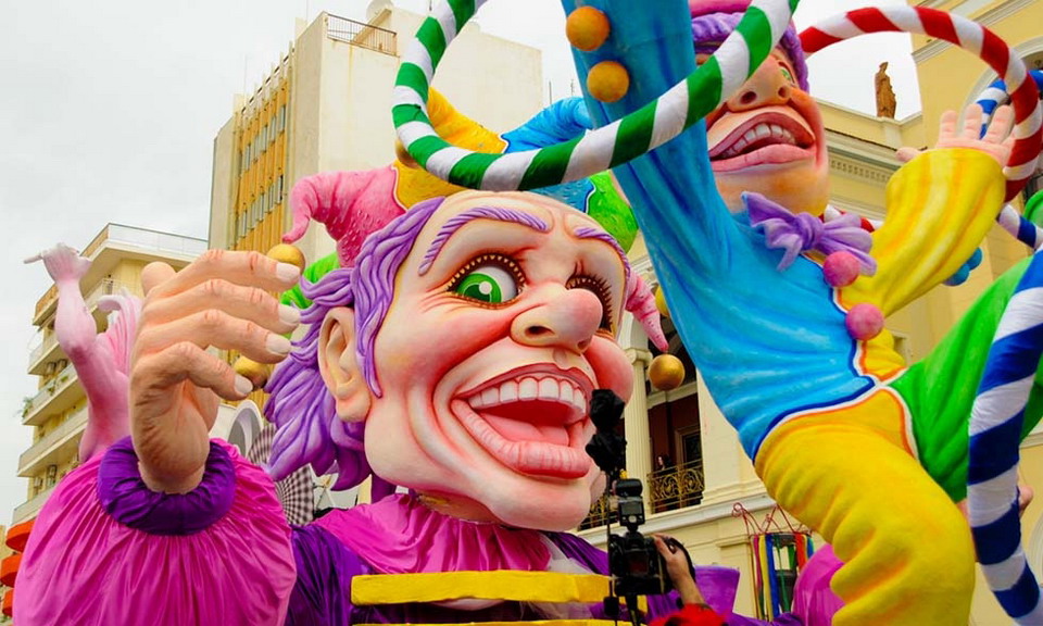 Karneval u Grčkoj: Zabava, veselje i parade širom zemlje