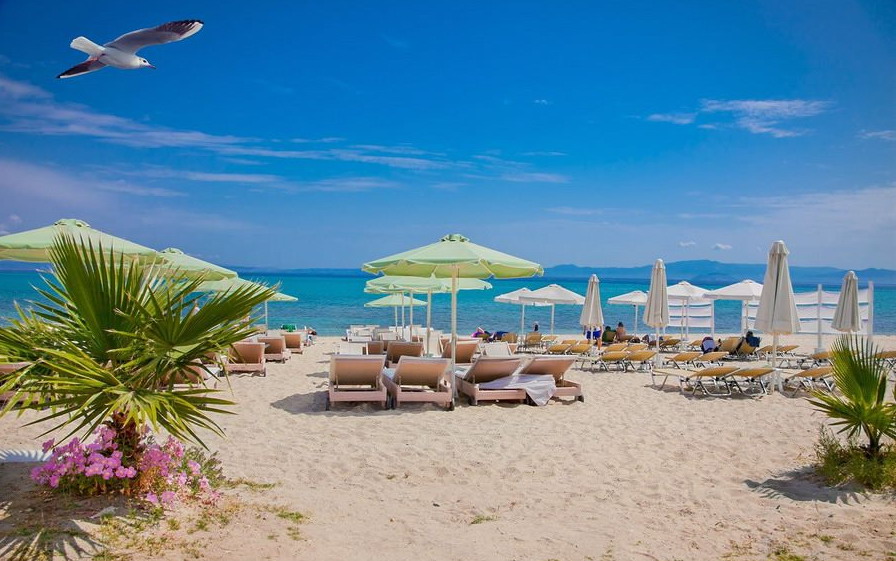 Molos on the beach - Hanioti