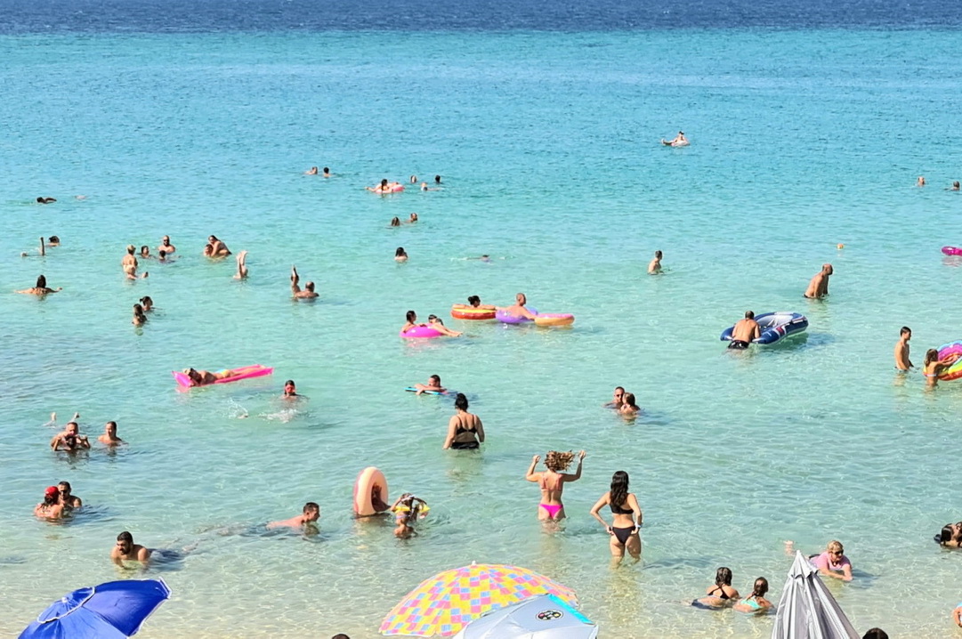 Kako se treba ponašati i šta nije u redu raditi na plaži?