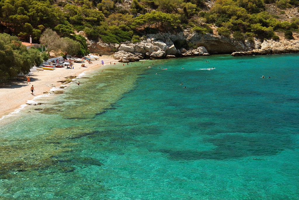  Kolones plaža Salamina