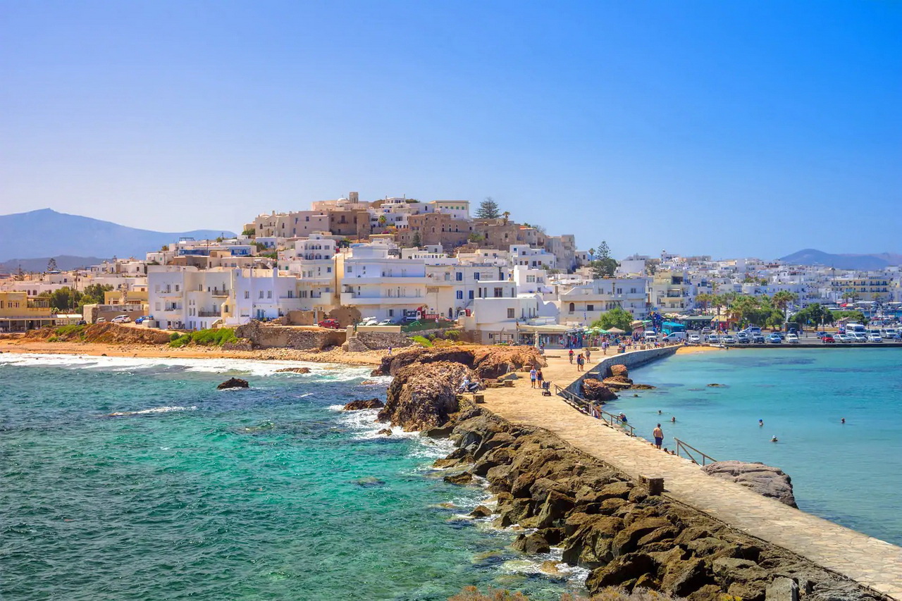  Naxos