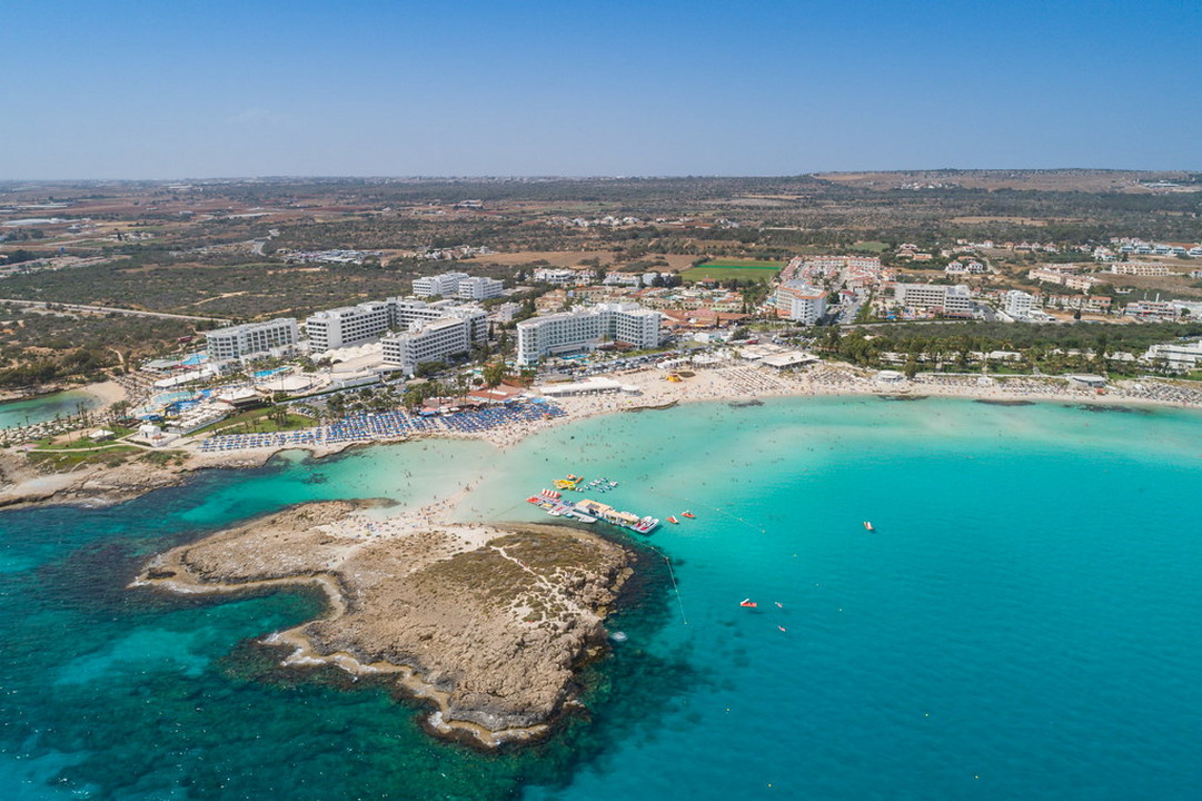  Nissi beach Ayia Napa