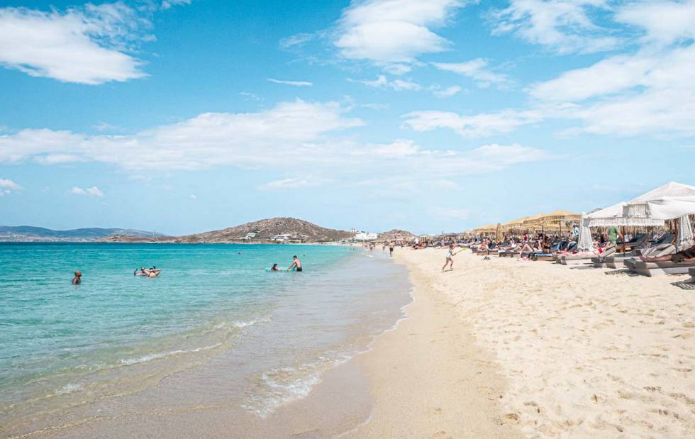 Najbelji pesak na svetu: Dve prelepe plaže u Grčkoj koje morate videti