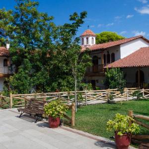 Botanički raj na Lefkadi - Manastir Faneromeni