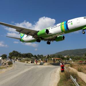 Skijatos: sletanje na najkraću pistu Grčke