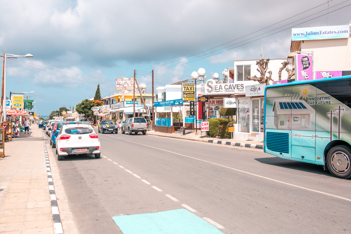Vožnja na Kipru: Nekoliko saveta za vožnju levom stranom puta