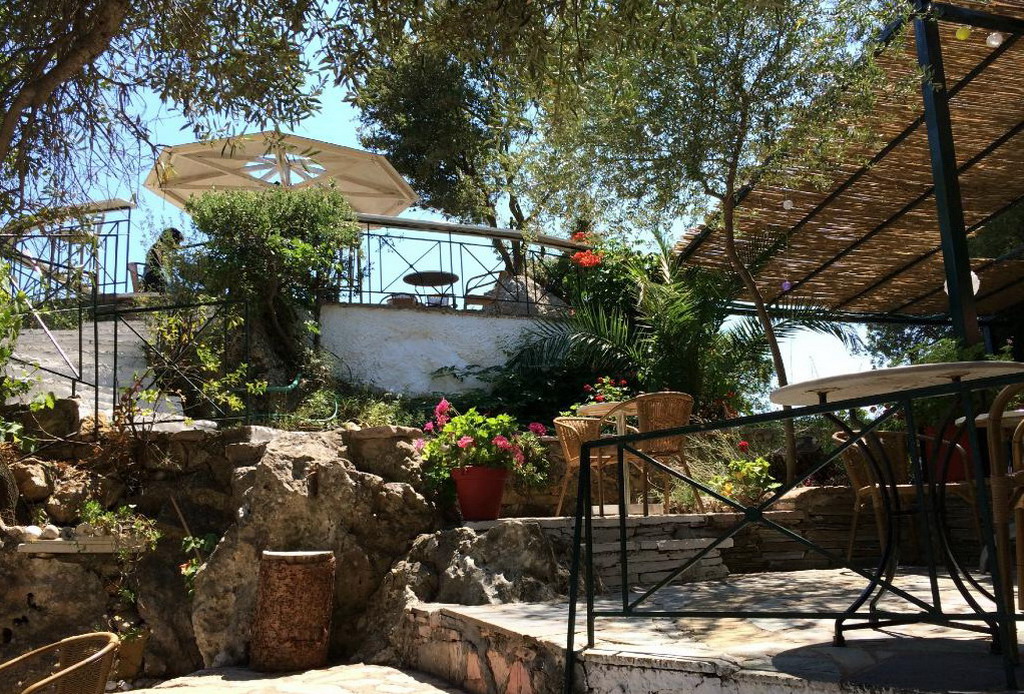 Piso Krioneri: još jedna gradska plaža Parge