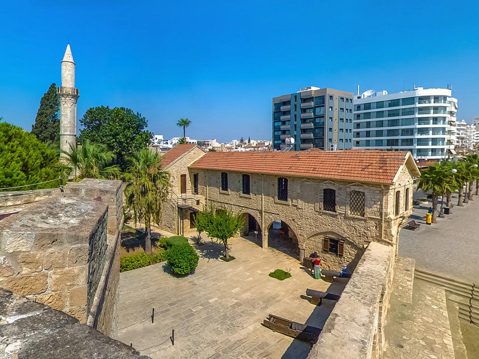 Vodič za Kipar: TOP 13 mesta koje ne smete propustiti u Larnaki