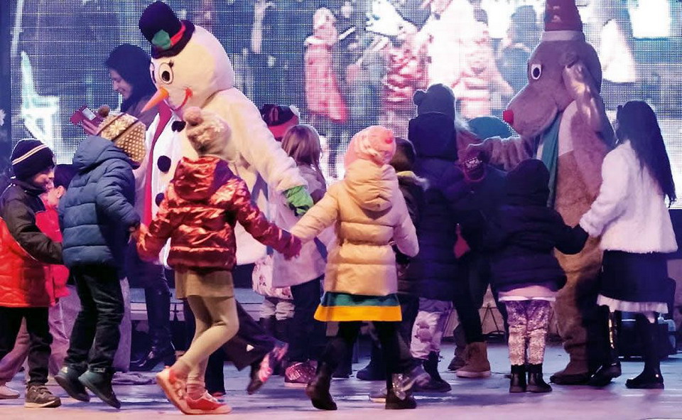 Oneiroupoli: Božićni mini Diznilend u Grčkoj