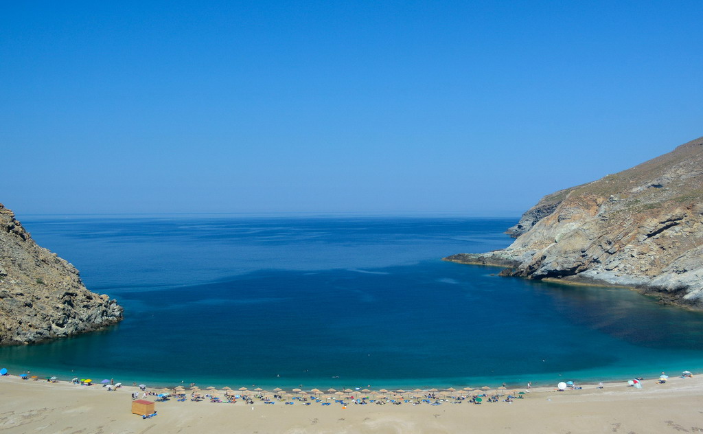 Ako ne znate gde u Grčku razmislite o ostrvu Andros