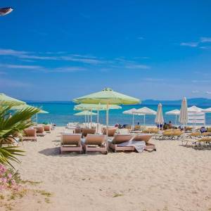 Molos on the beach - Hanioti