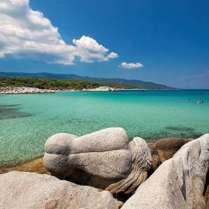 Uništena čuvena sirena na Kavourotripes plaži