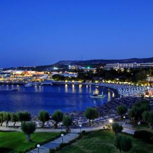 Ajde malo i o Rodosu... by Crni Mirko