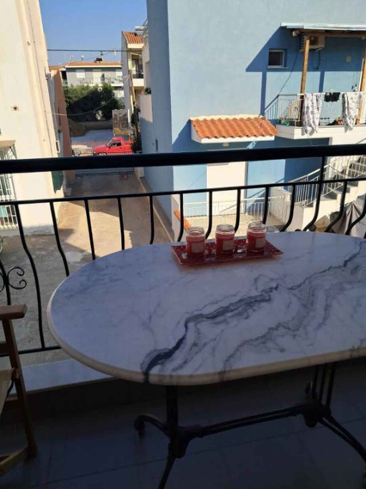 Dinas House Tousla