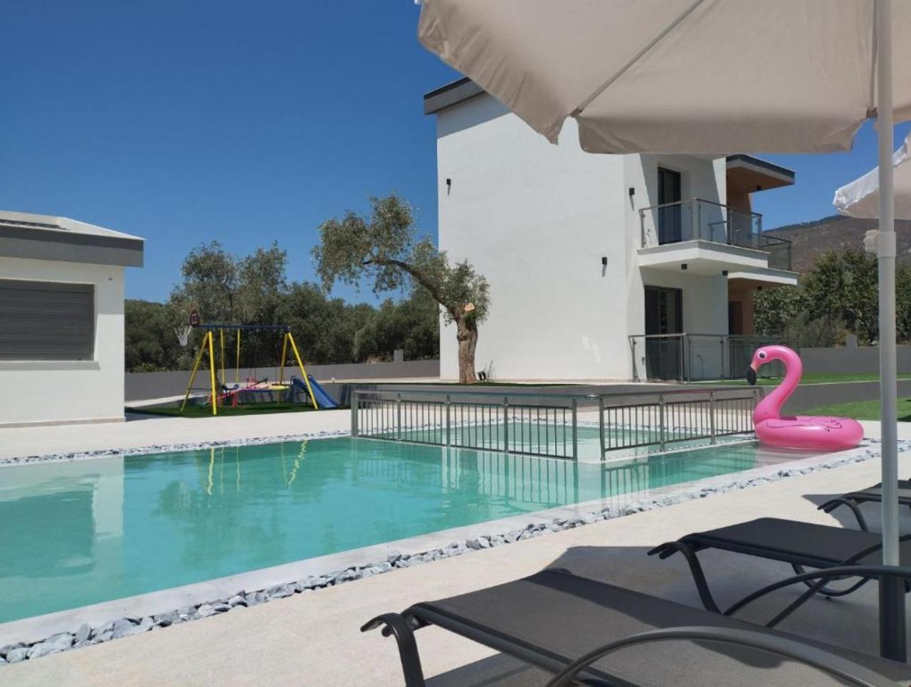 Sotiris Luxury Villas