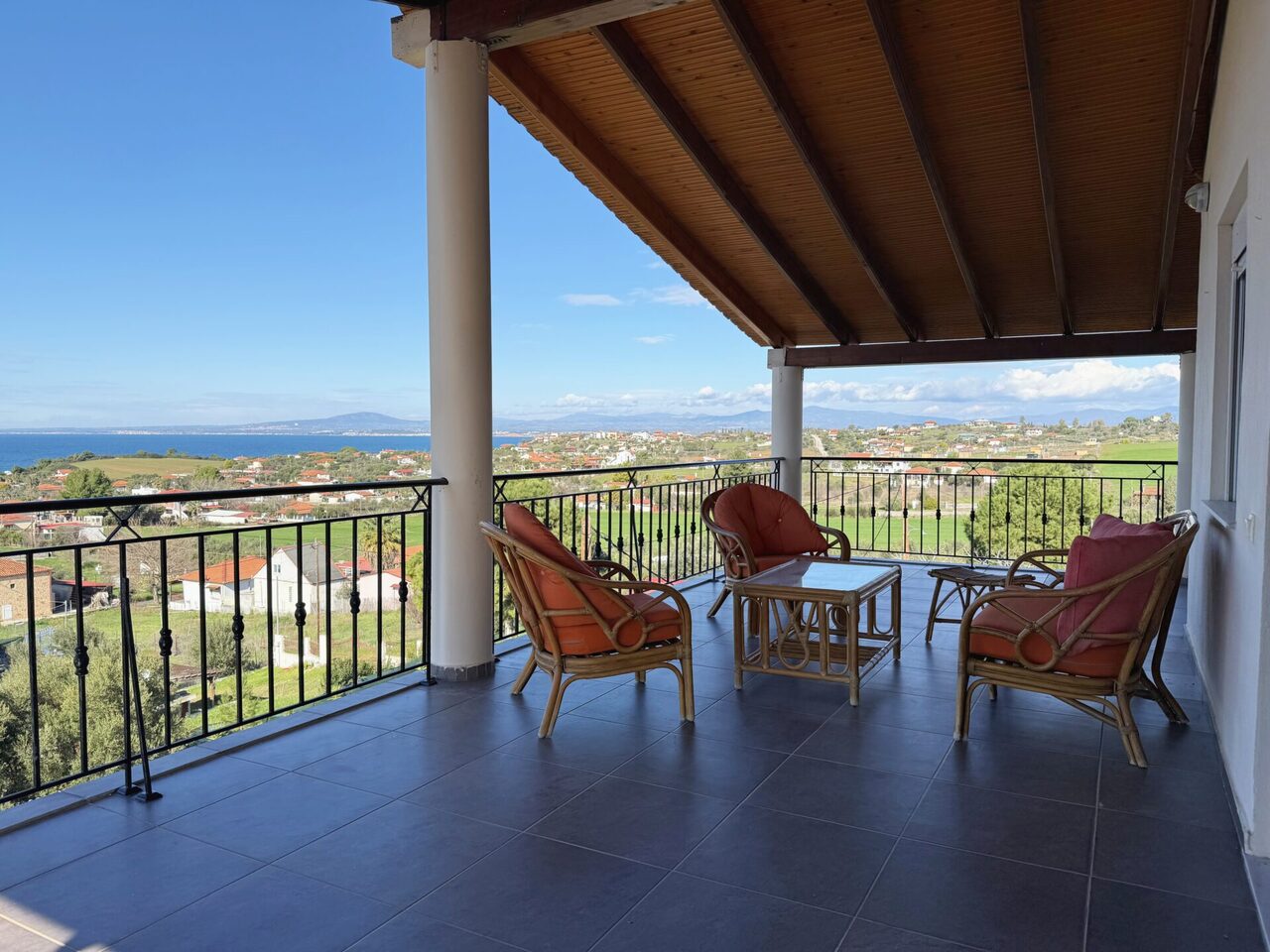 Sunny Sea View Apartments
