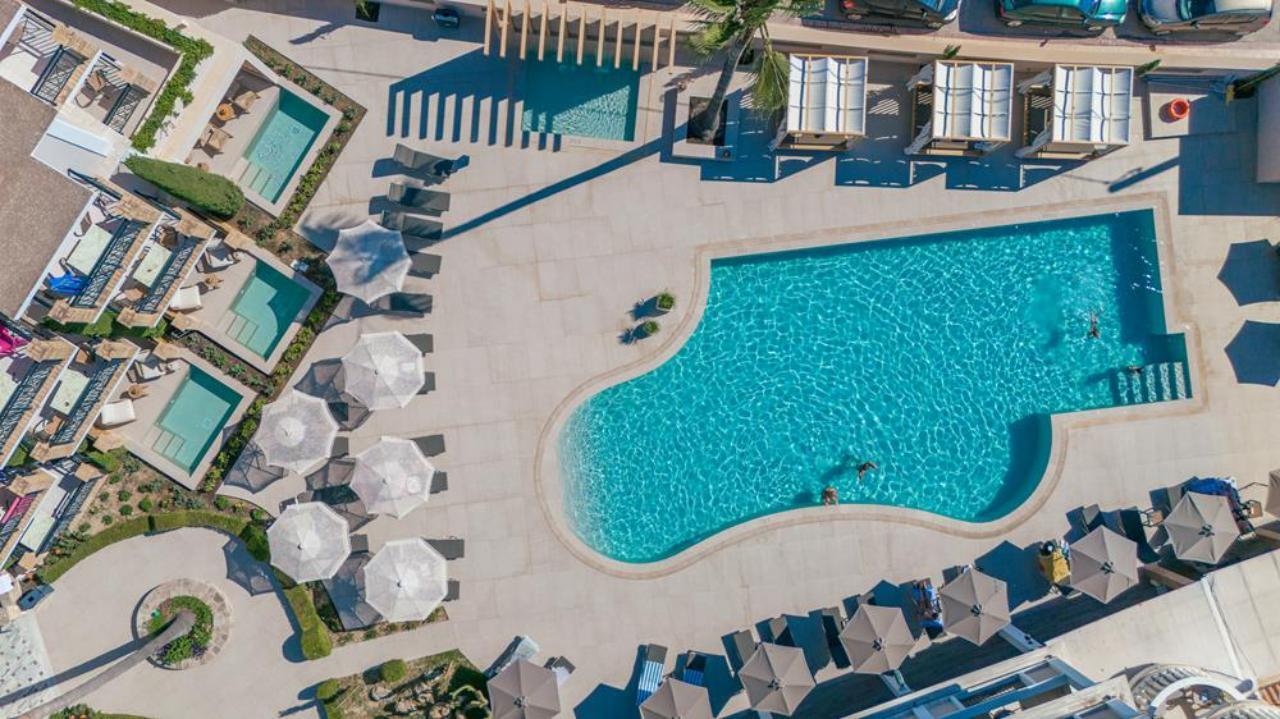 Plaza Pallas Hotel