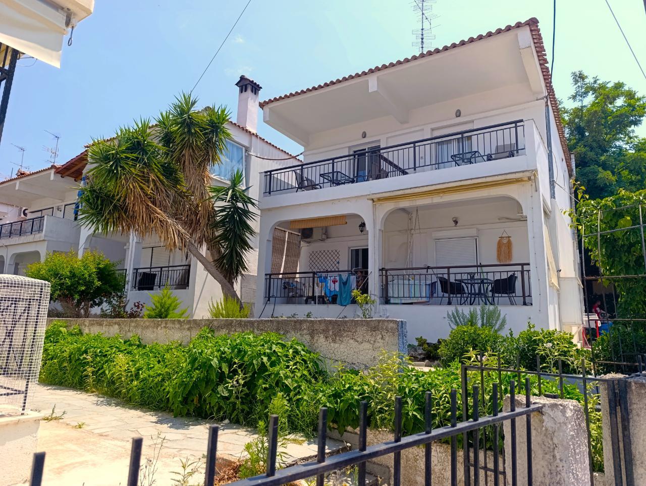 Villa Scalos