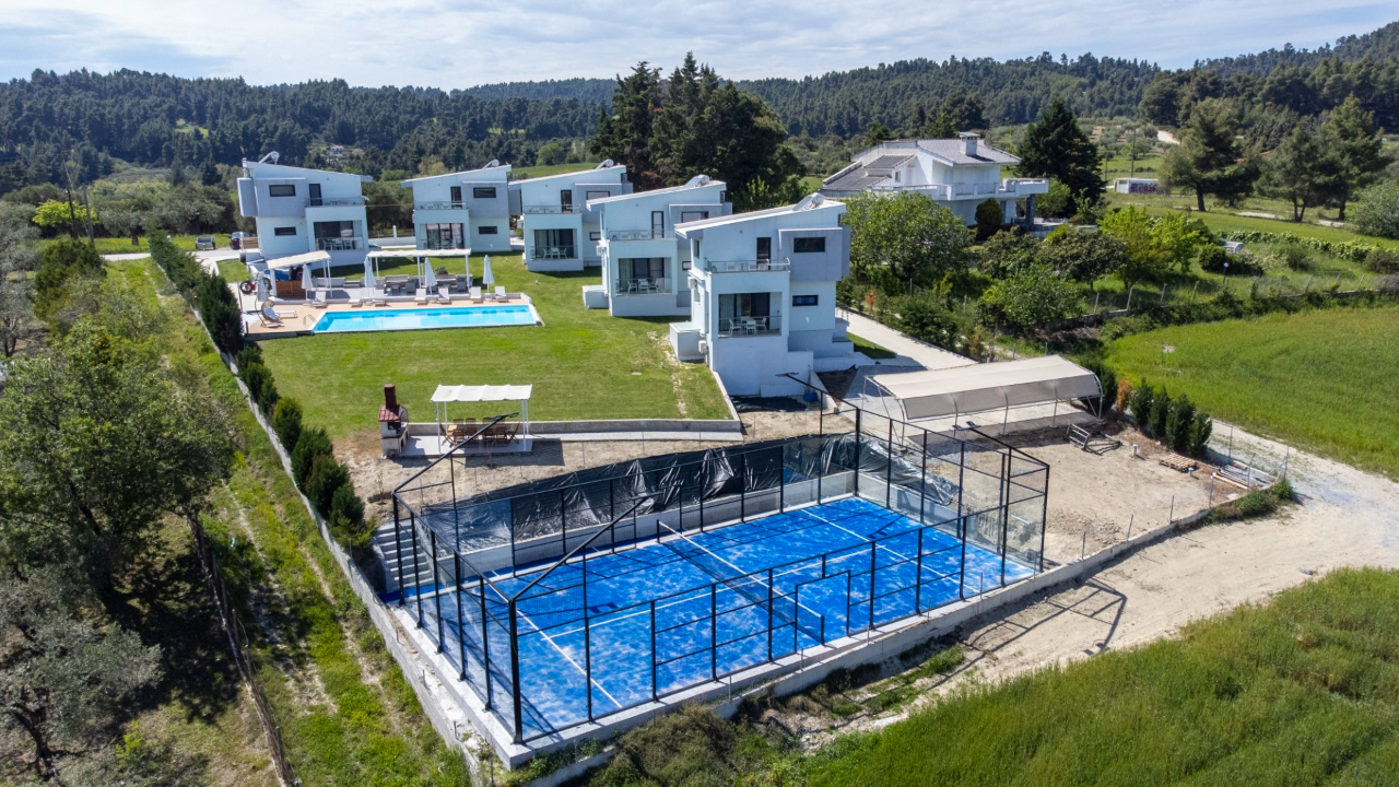 Blue Avenue Resort