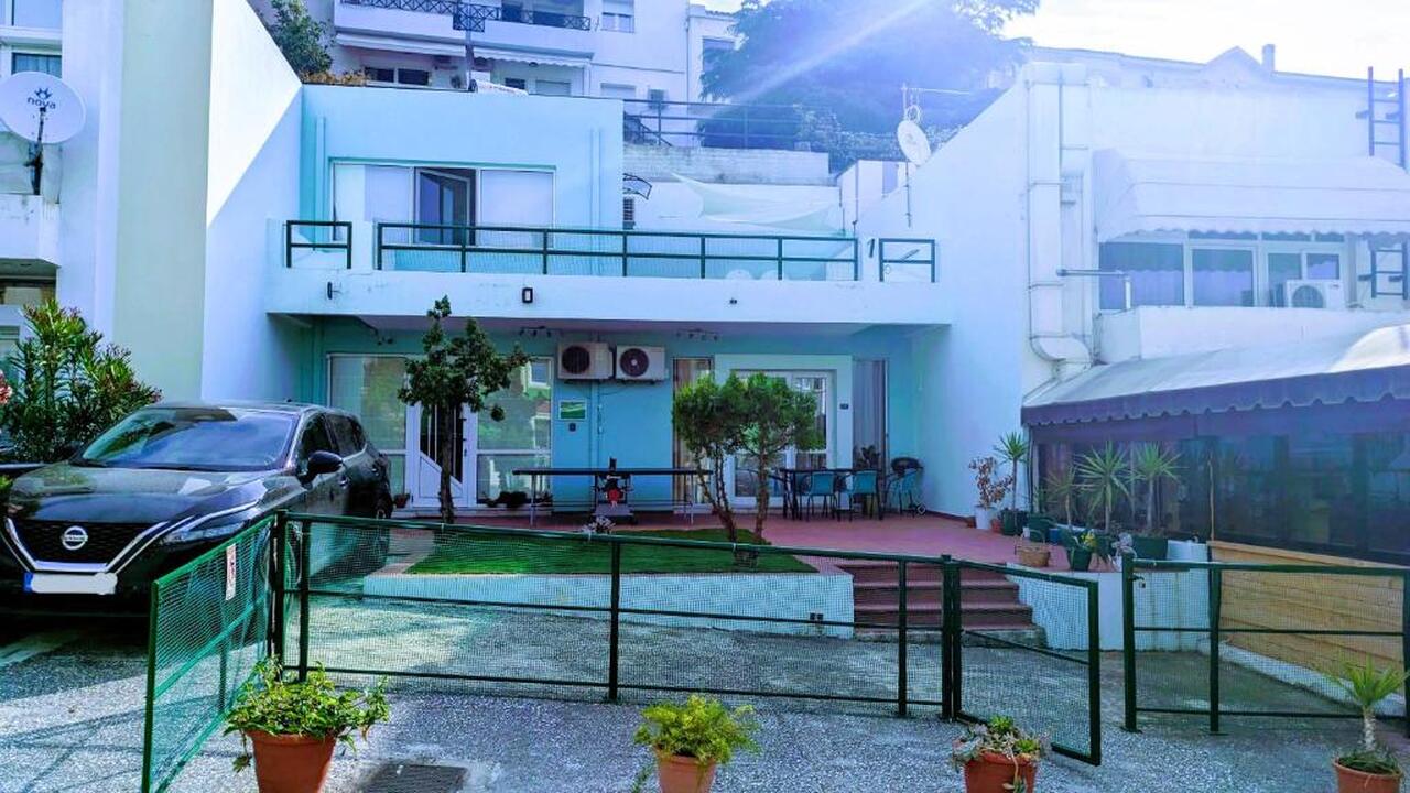 Grace - Garden and Terrace House
