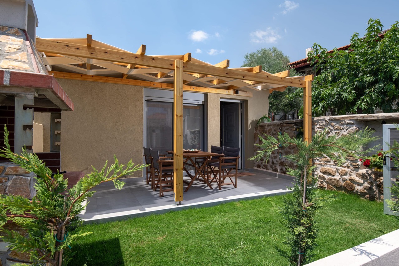Amira House
