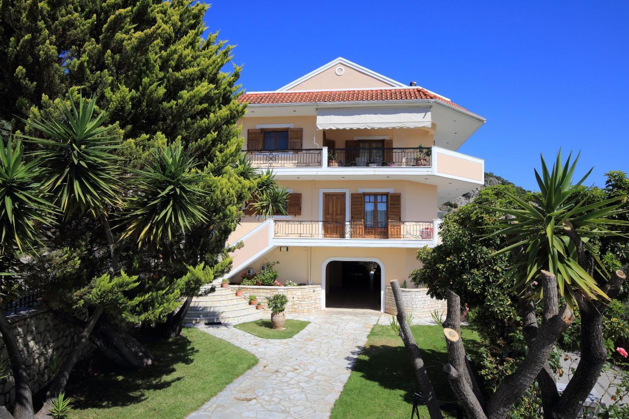 Villa Corina