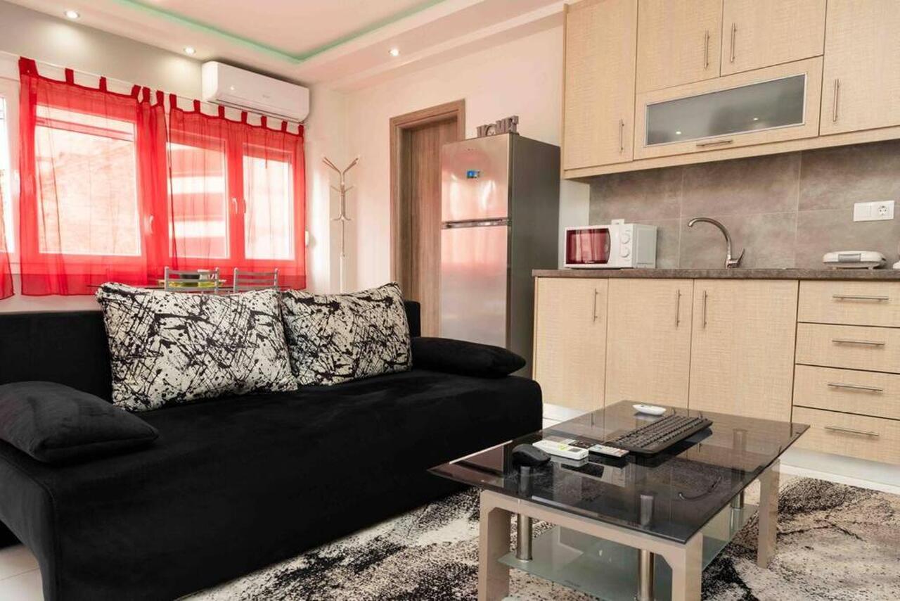 Luxury studio in downtown 1