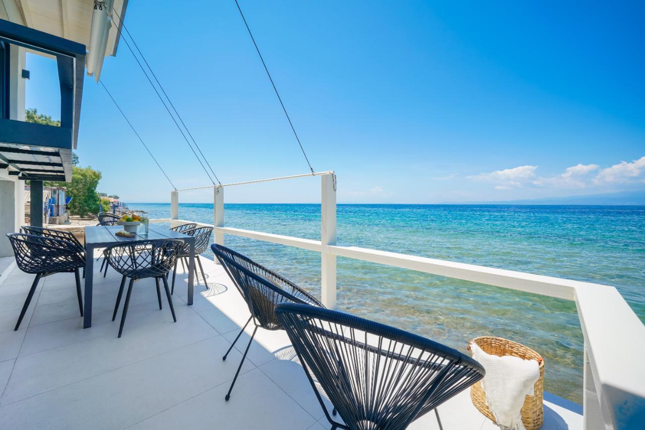 Elysian Seaside Suite