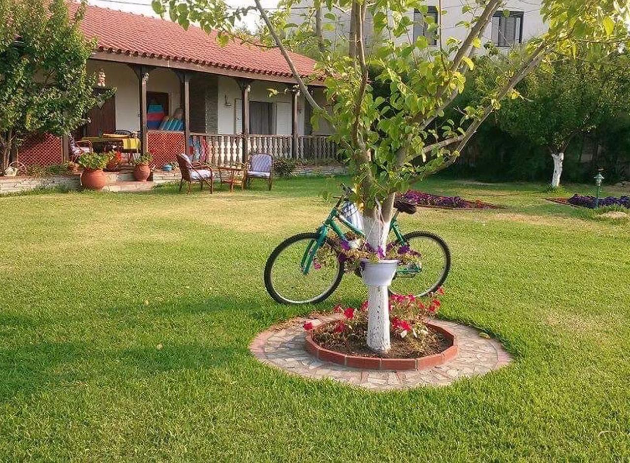 Nisaki Seafront Villa