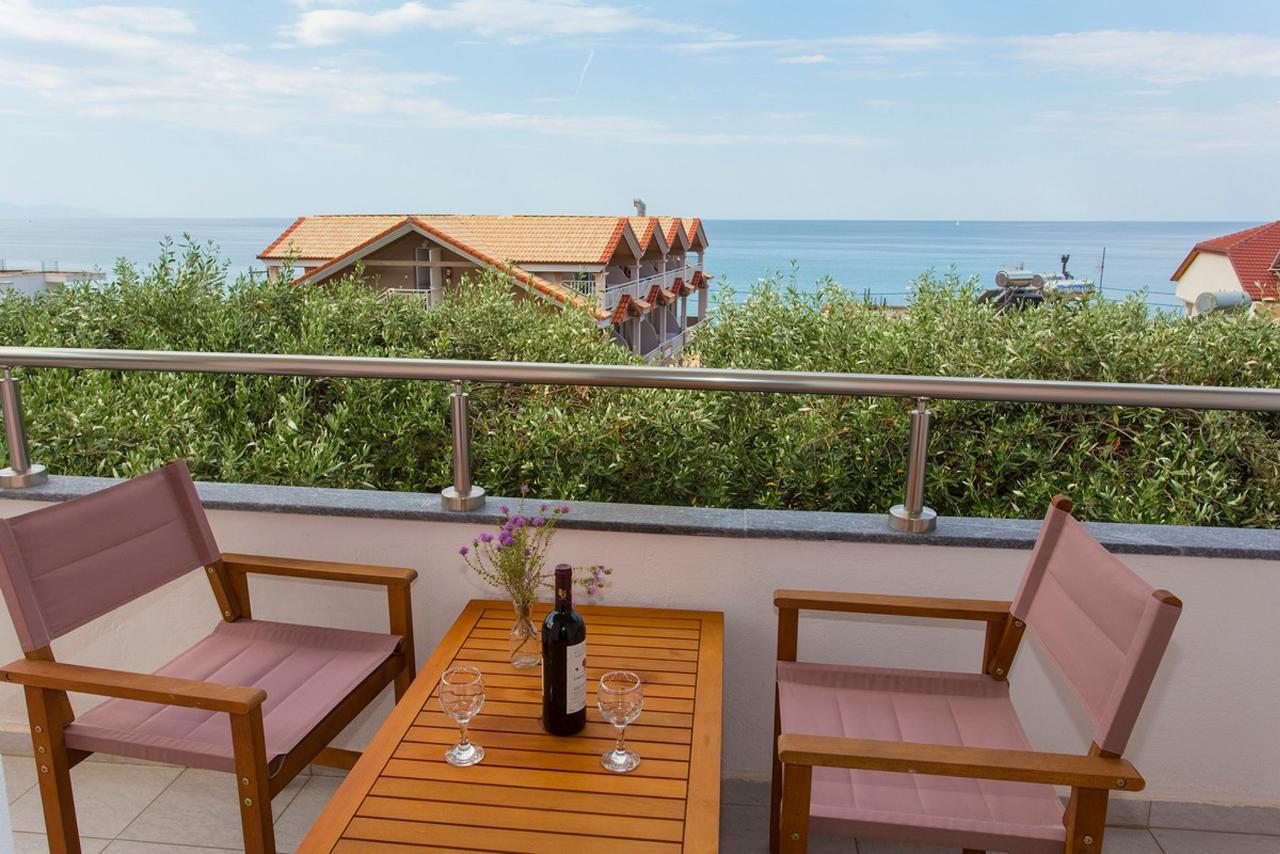 Narkissos Rooms & Apartments