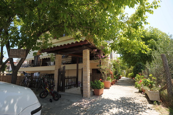 Ierissos Rooms