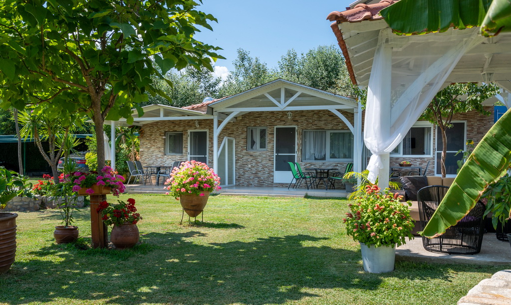 Estell Apartments