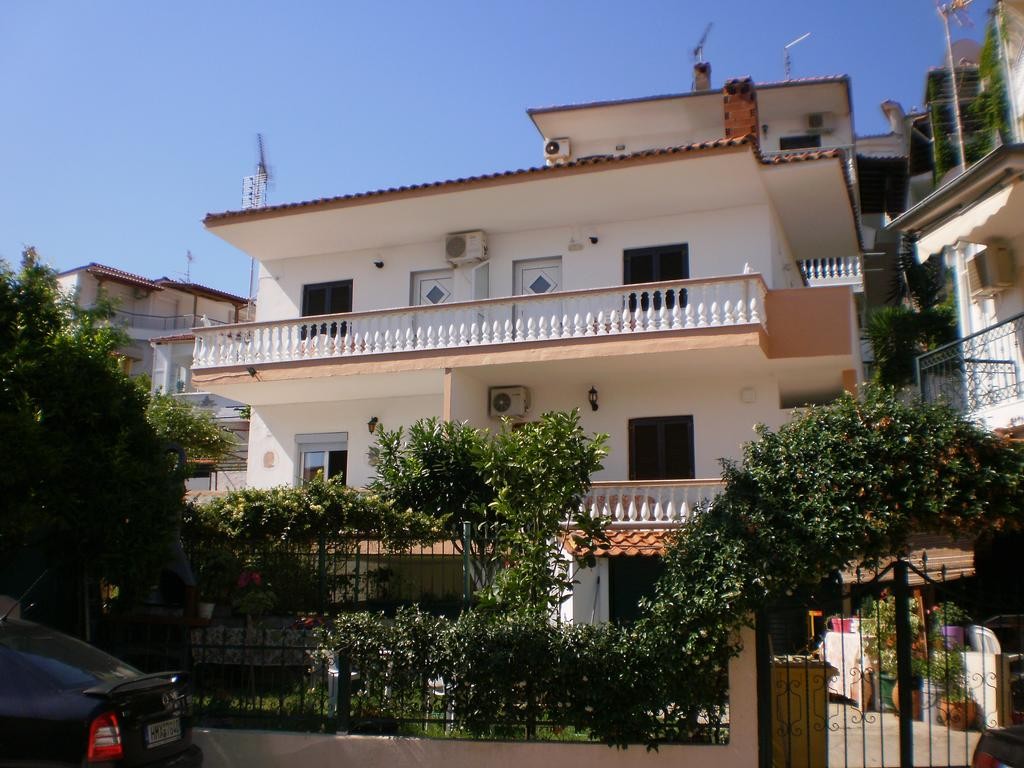 Maria Rooms