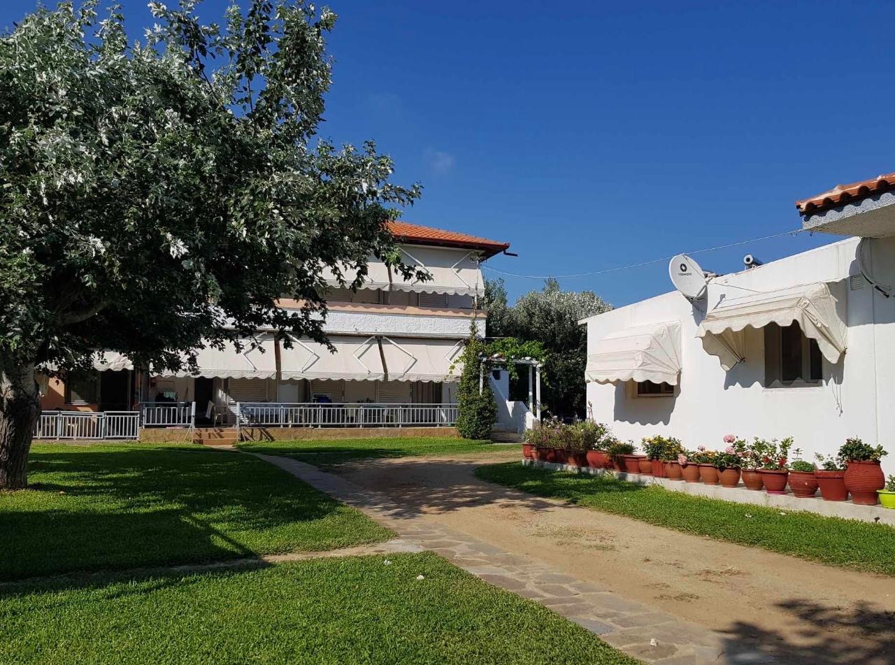 Toroni Seazen Apartments