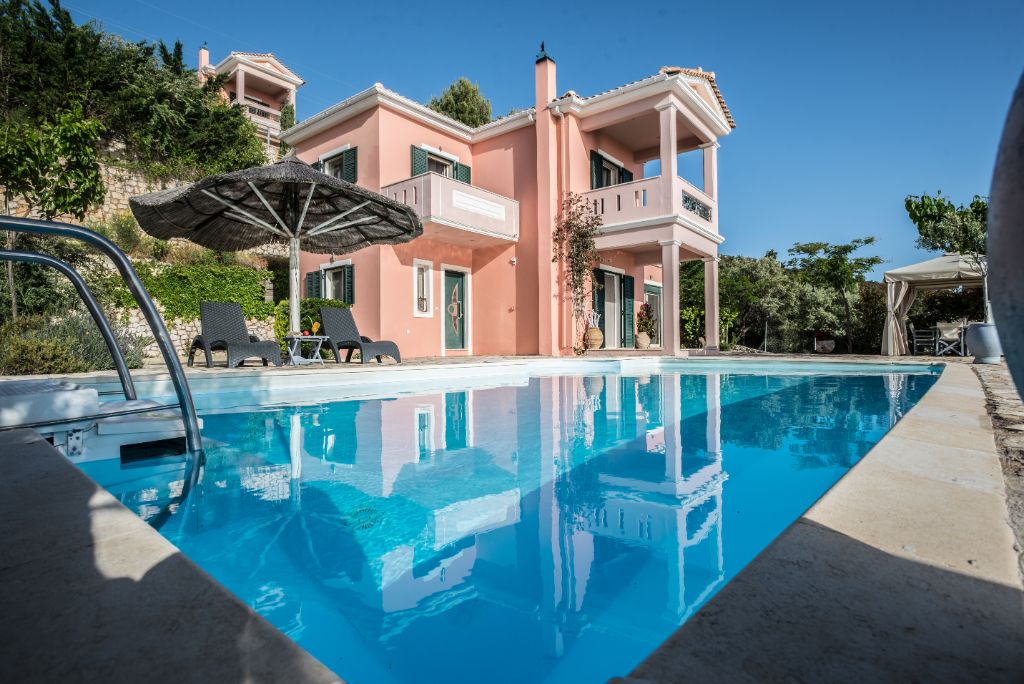Egremni Villas
