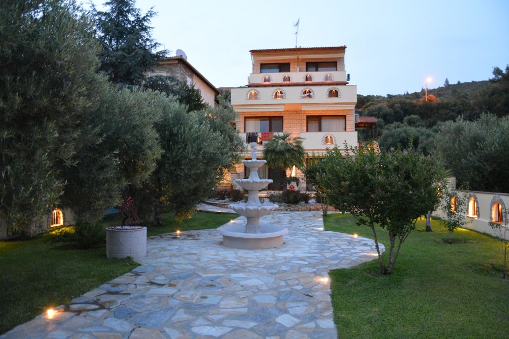 Seydnaya Apartments & Studios