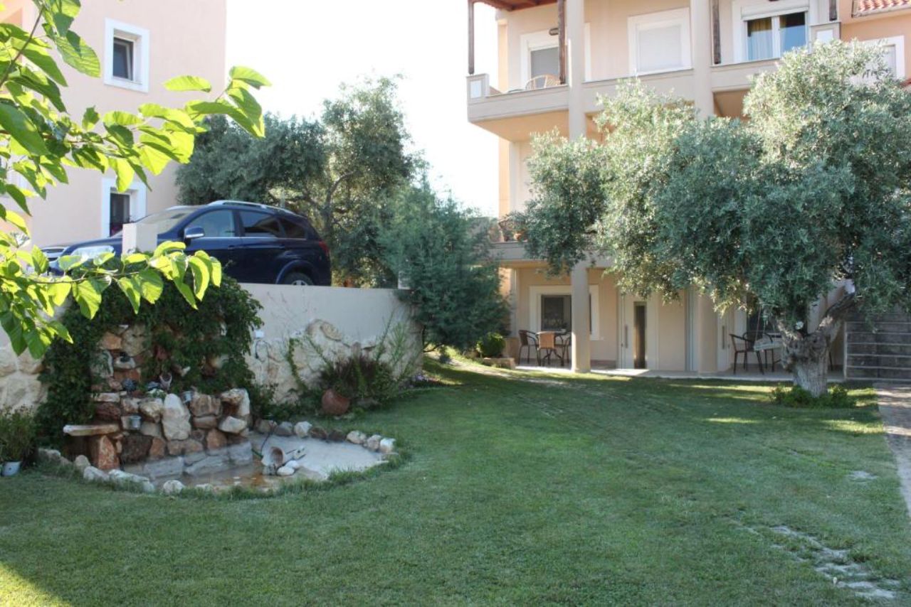 La Verde Apartments